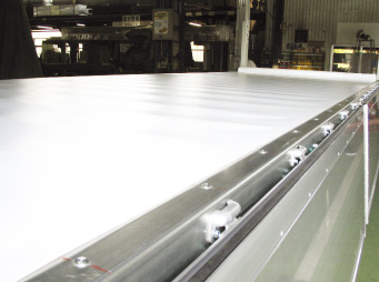 Subfloor tarpaulin for trucks (YUKA PROOF™ TM)